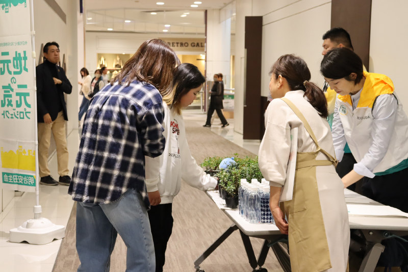 明治安田が、今年も甲府で里山BONSAIワークショップを開催！ | ブログ